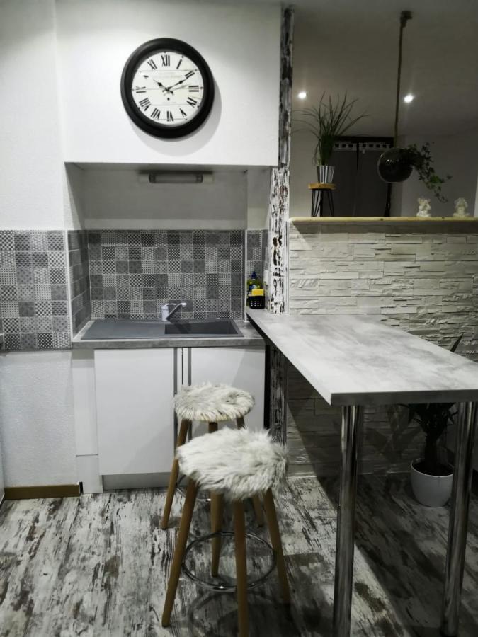 Studio Zen Et Cosy, Neuf En Pleine Ville サン・クロード エクステリア 写真