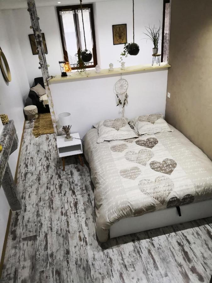 Studio Zen Et Cosy, Neuf En Pleine Ville サン・クロード エクステリア 写真